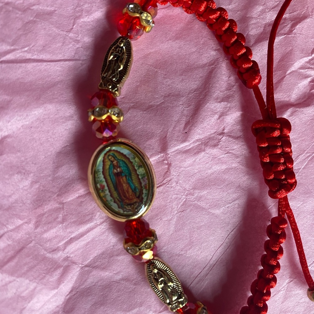 Virgencita Red pulsera😍